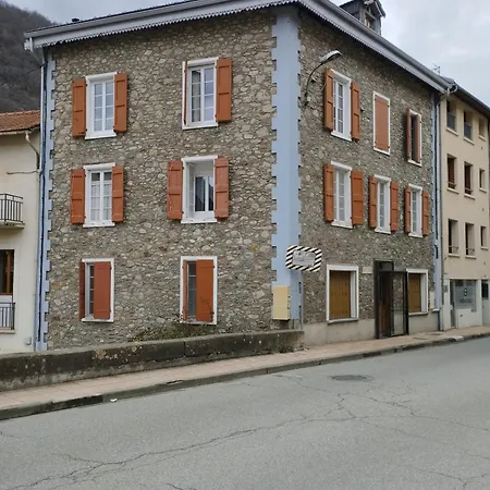 De Charme à La Montagne *